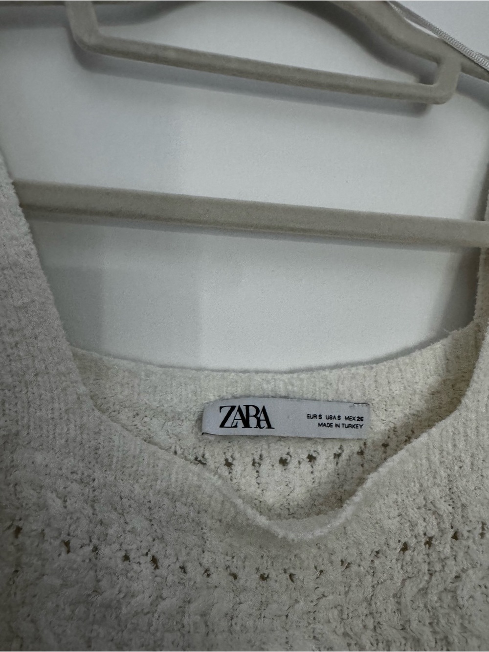 ZARA White Crochet Puff Sleeve Crop Top - Picture 3 of 4